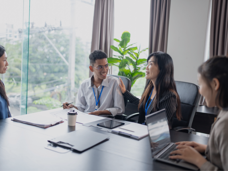 Why Smart Business Owners Are Choosing Fractional HR